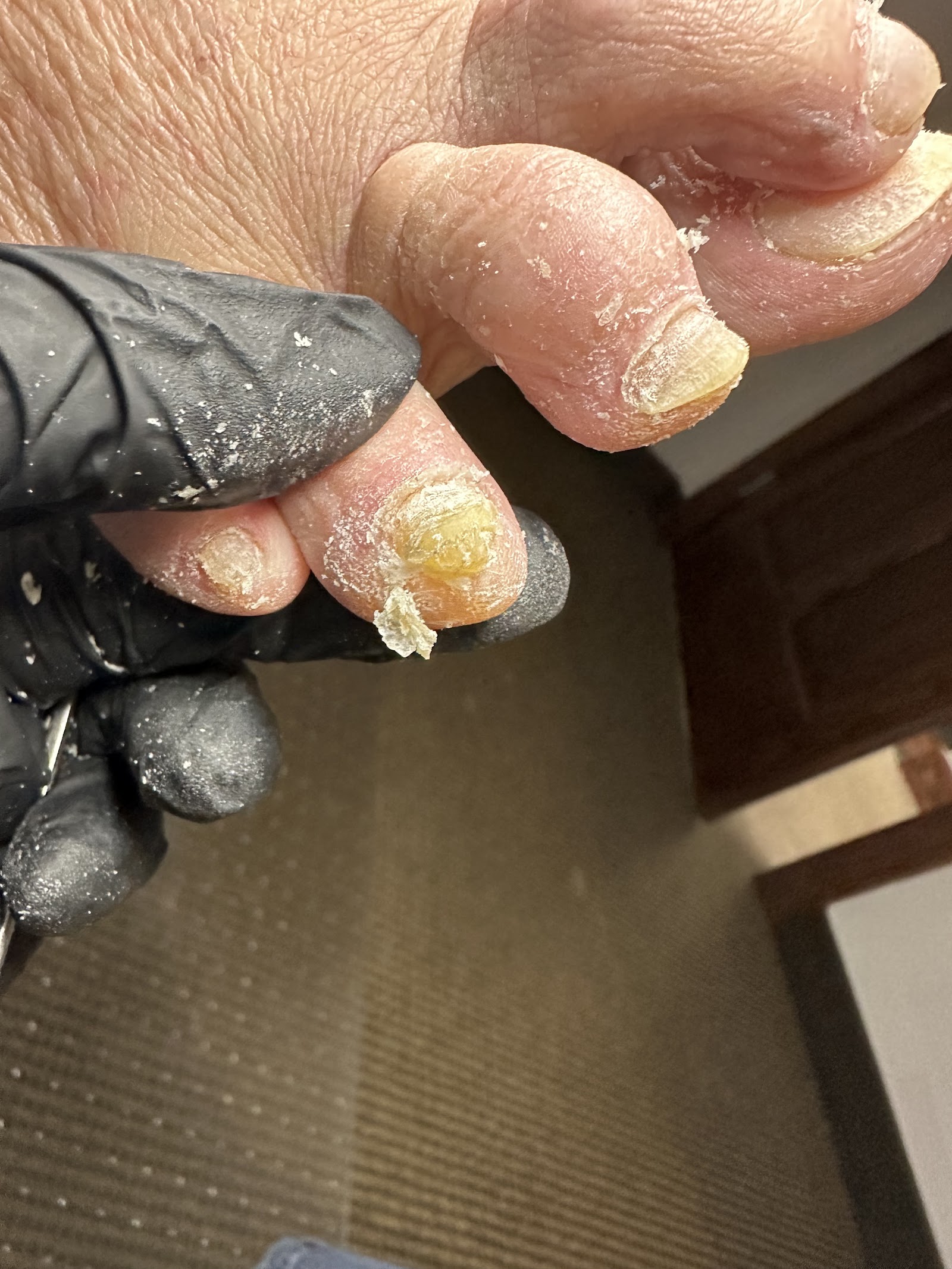 Carbon Foot Lab nail photo 1